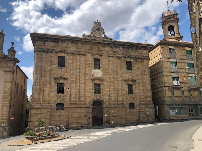 Carcere Borbonico – Museo civico “Luigi Sturzo”Basilica di San Giacomo